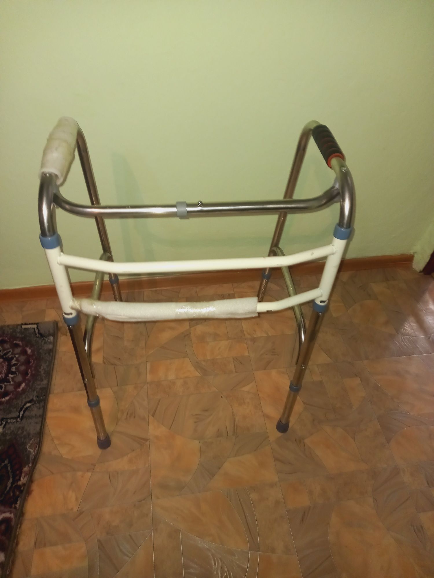 Ходунок для взрослых