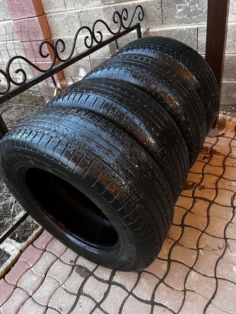 Шины VREDESTEIN 235/65/17