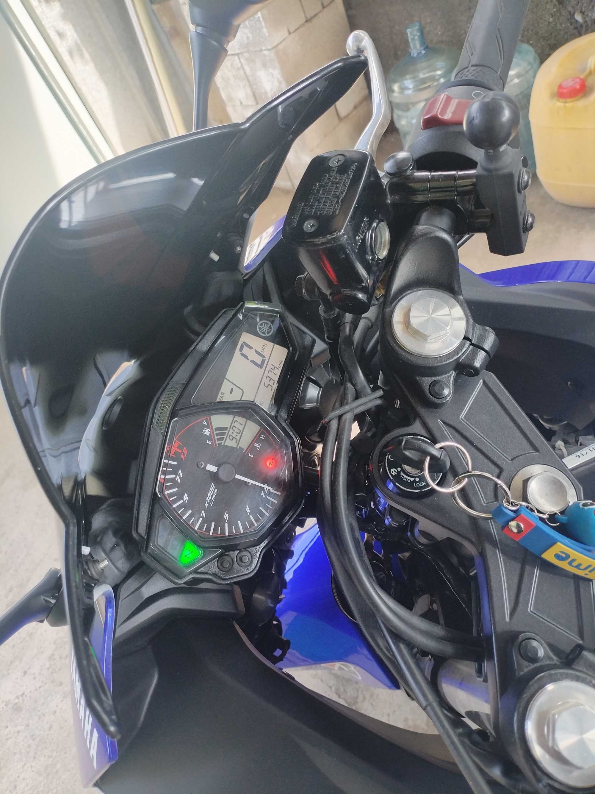 Мото Yamaha YZF r3