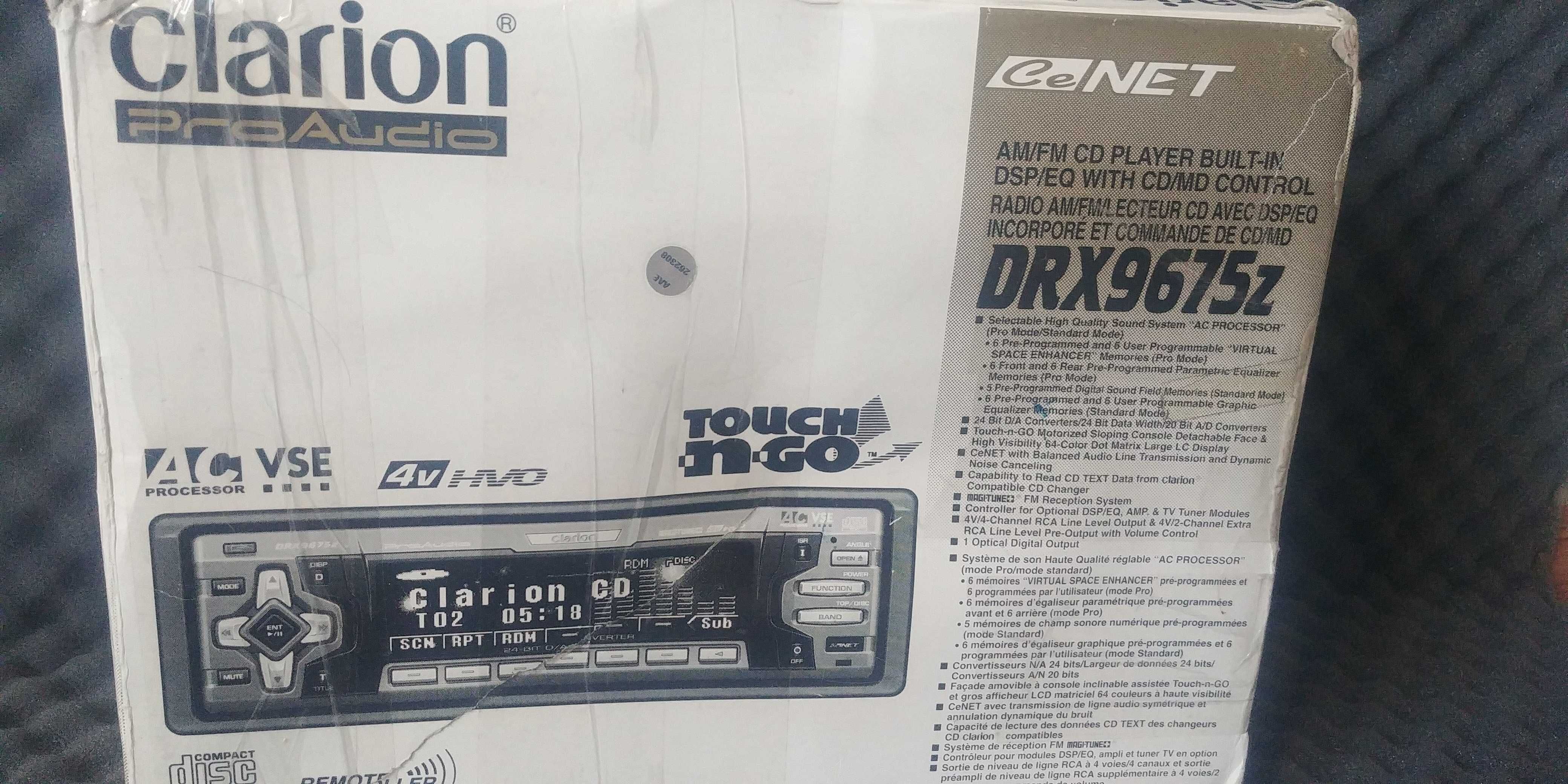 Clarion DRX 960 RZ — CD-ресивер.