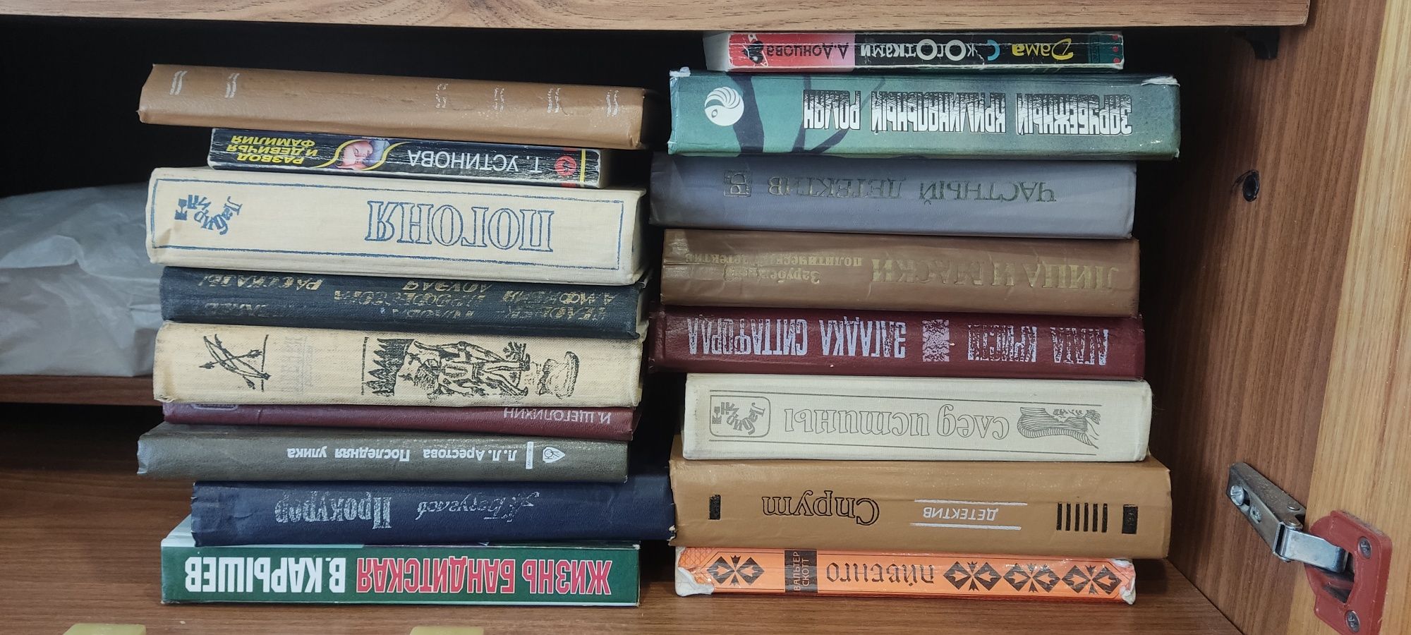Отдам книги разные