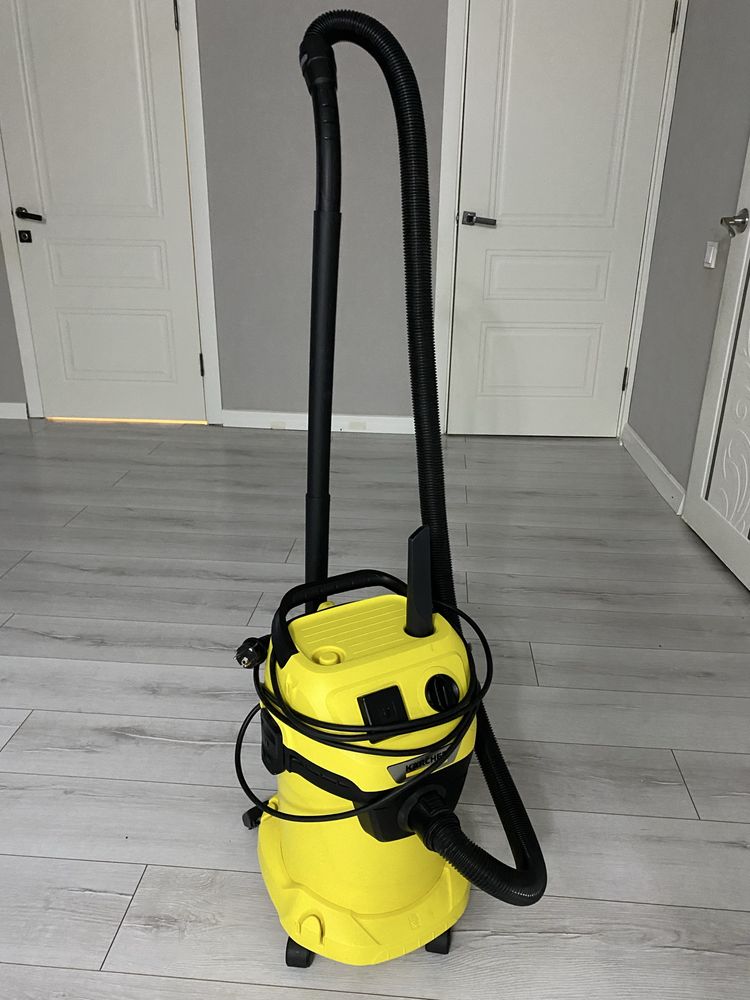 Продам пылесос Karcher