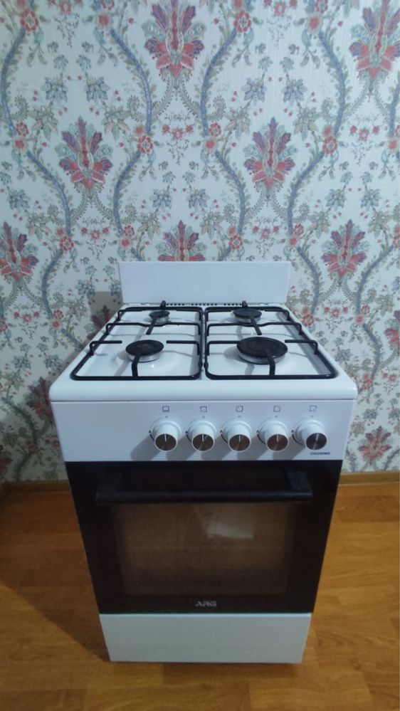 Газовая плита новая купили 75000 срочно продам 60000
