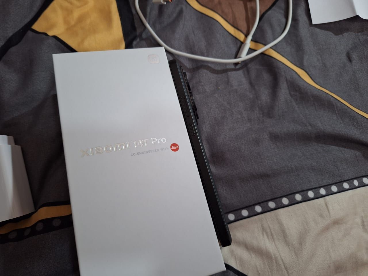 Xiaomi 14 t pro (12-512)