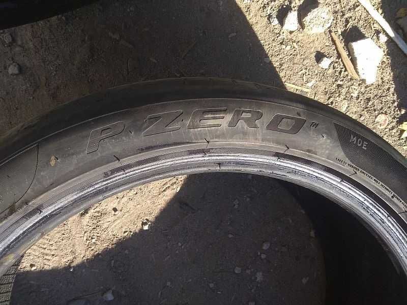 Шины 245/40 R20 - "Pirelli PZero RunFlat" (Румыния), летние.