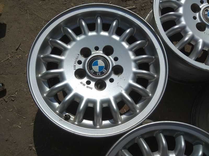 Продам оригинальные легкосплавные диски "13 стиль" на BMW 3