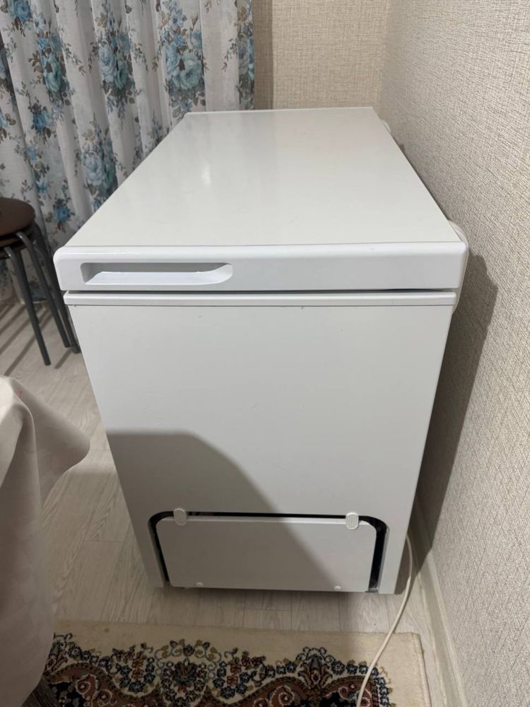 Продаю морозильную камеру