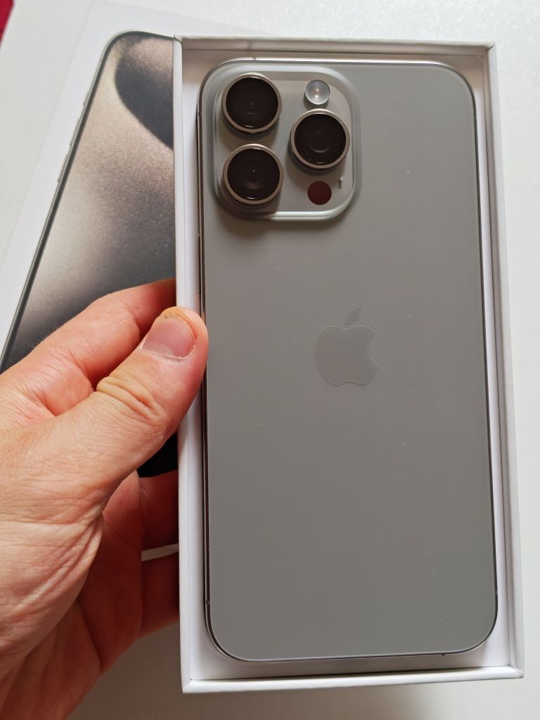 iPhone 15 Pro Max 256 gb акб 98