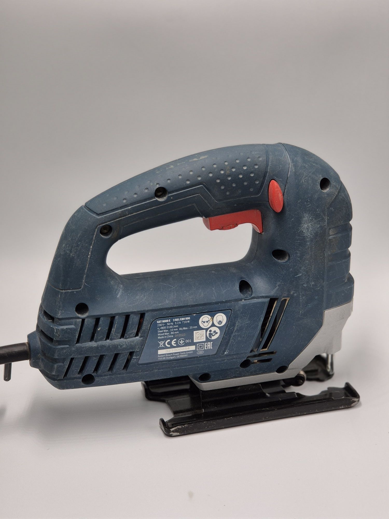 Электролобзик Bosch Professional GST 8000 E