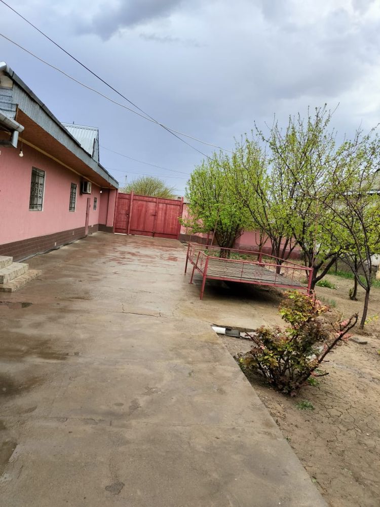 Продам или обменяю большой дом с времянкой и гаражом!