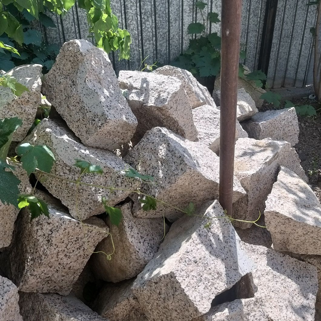 Продаю белый гранит