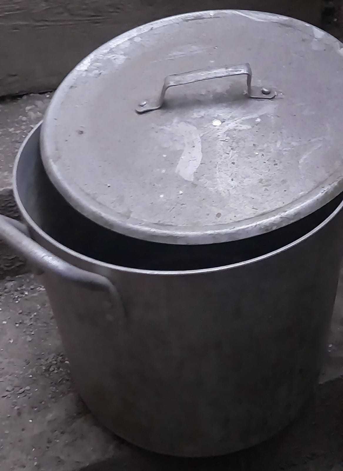 Продам 20 литровую кастрюль, 5000тг.
