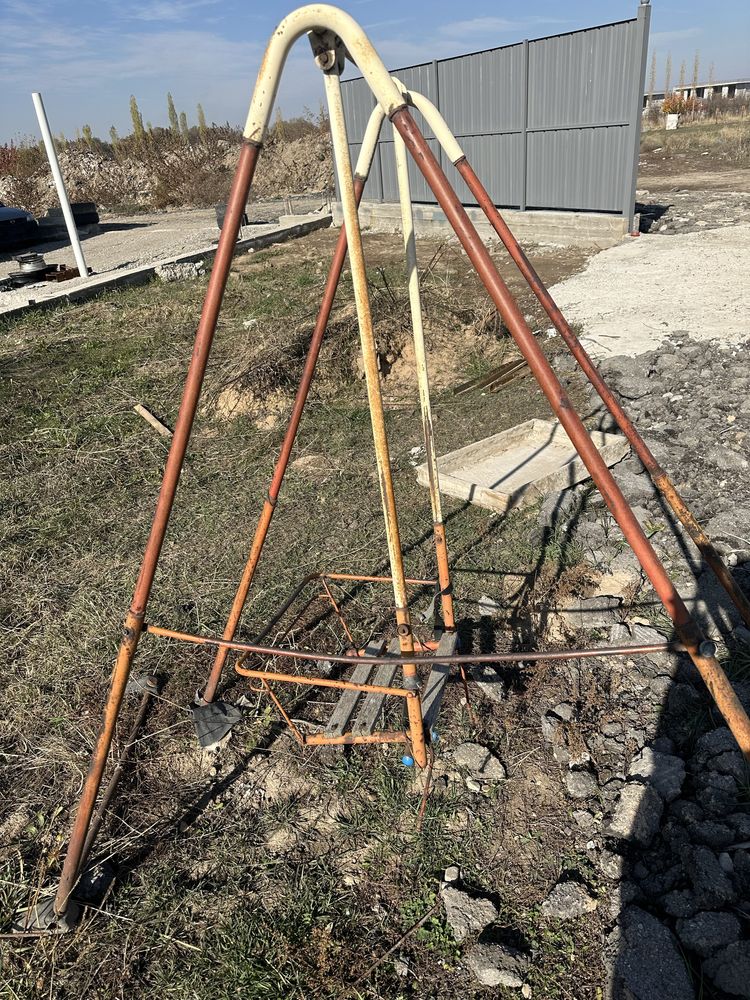Детская качеля