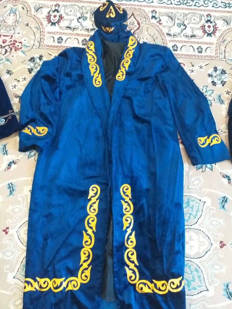 Продам шапаны мужские новые