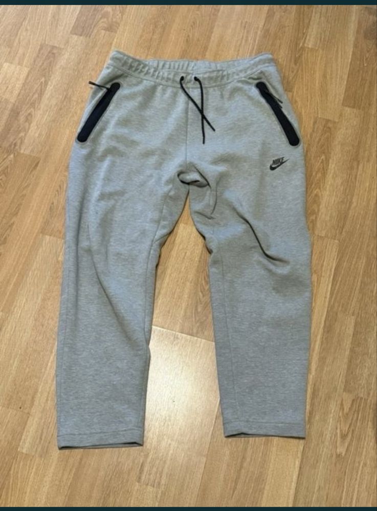 Ориг штаны Nike tech fleece
