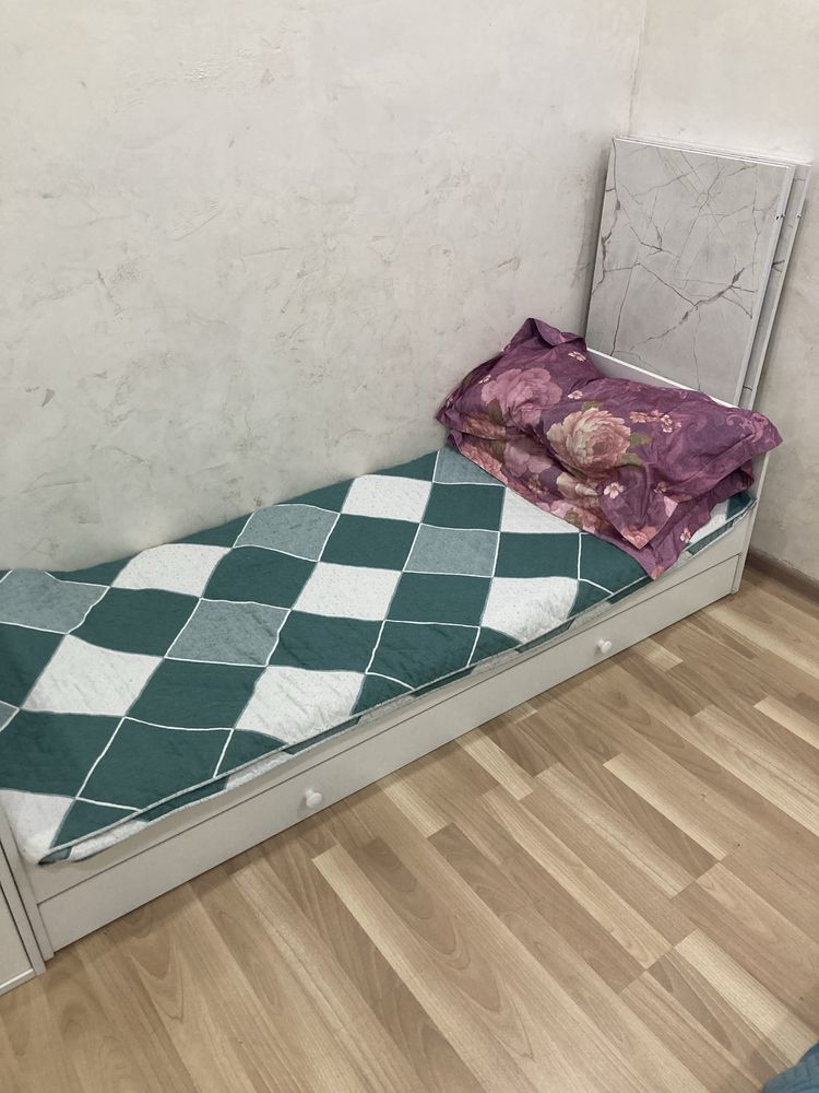 Манеж кровать тумб. Ходунок в подарок