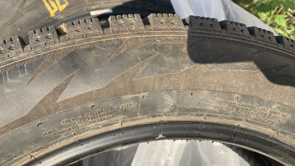 Продам зимнию резину на R19/55/225