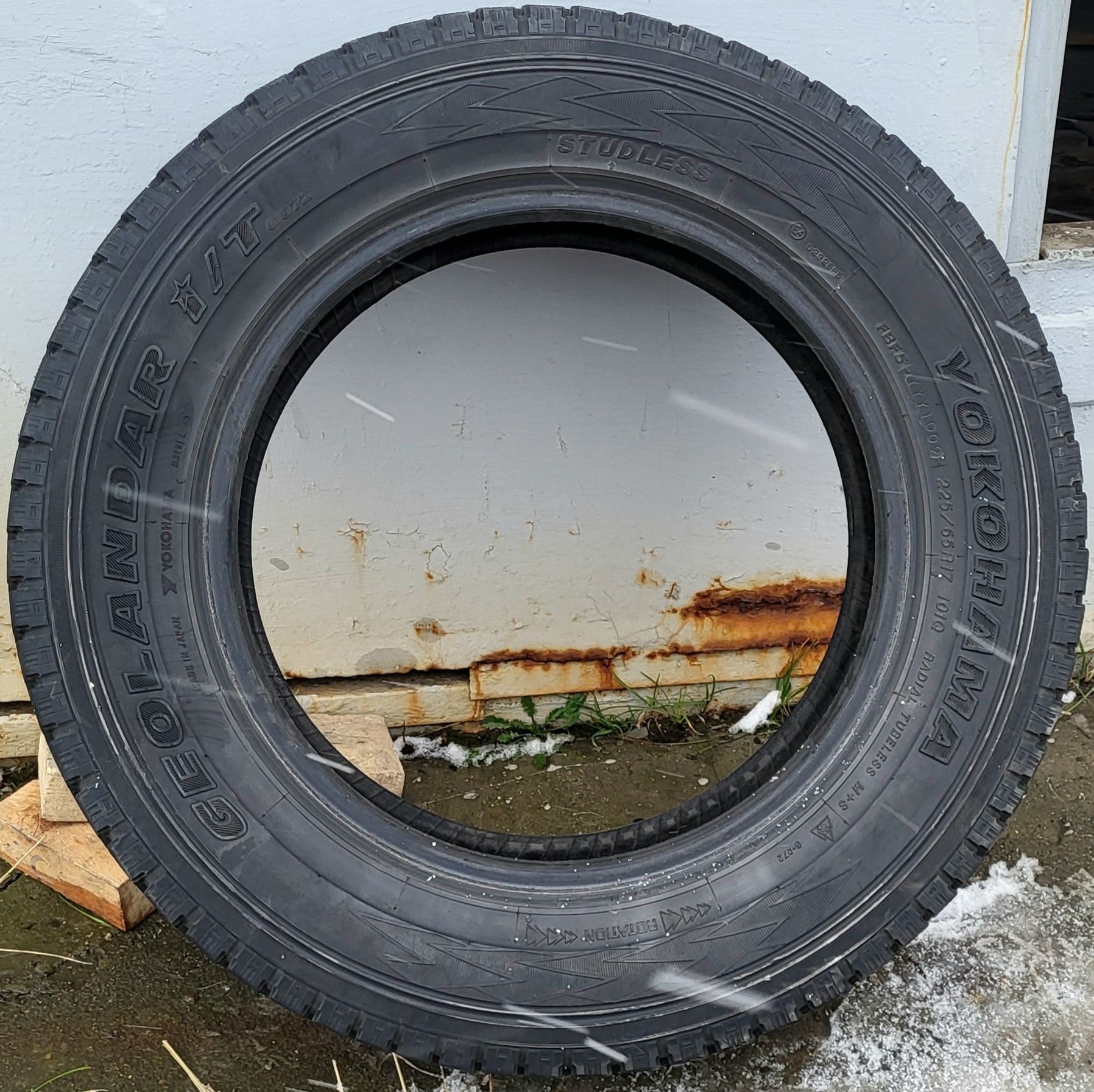 Yokohama 225/65 R17