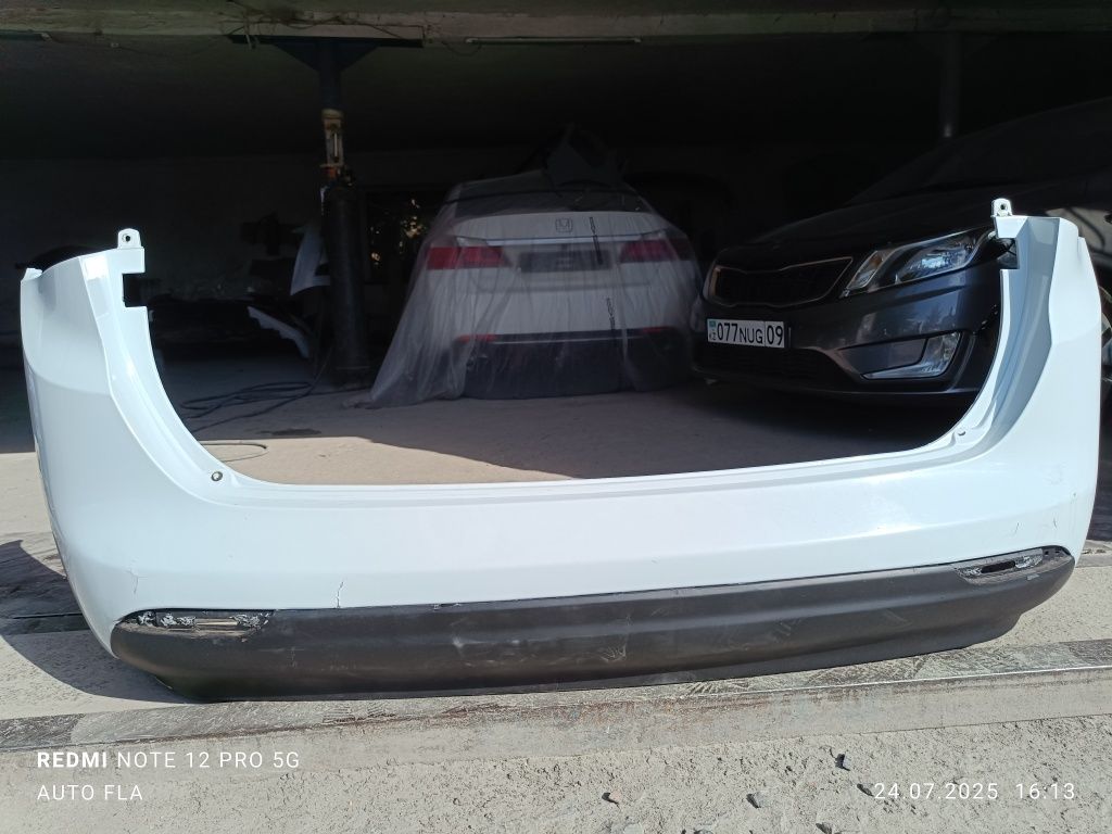 Задний бампер Kia Ceed
