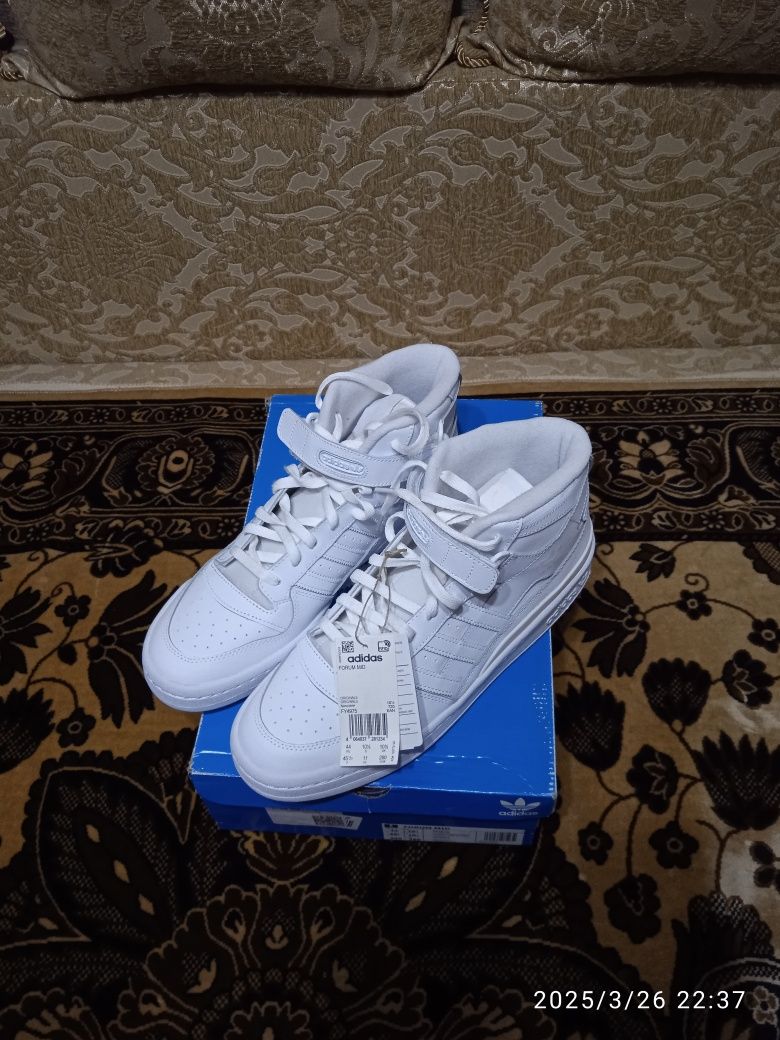 Кроссовки adidas originals forum mid