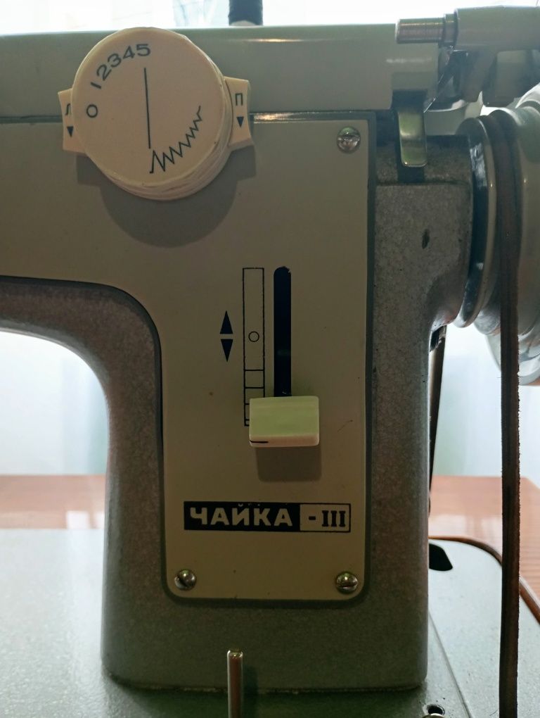 Продается швейная машинка
