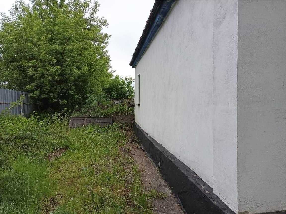 Продаю 3 комнатный дом в Пришахтинске.