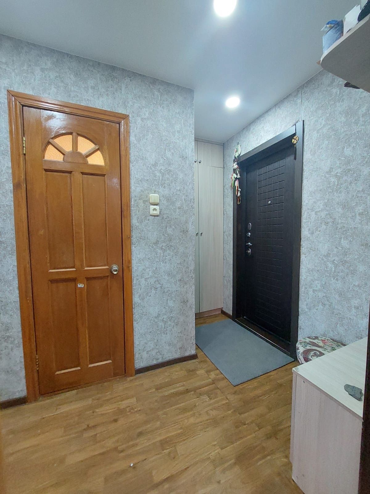 Продам 1ком.на 3а Микрорайоне..