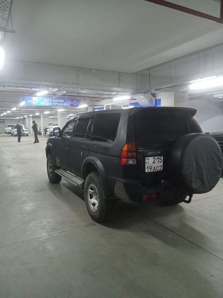 Продам Mitsubishi Challennger