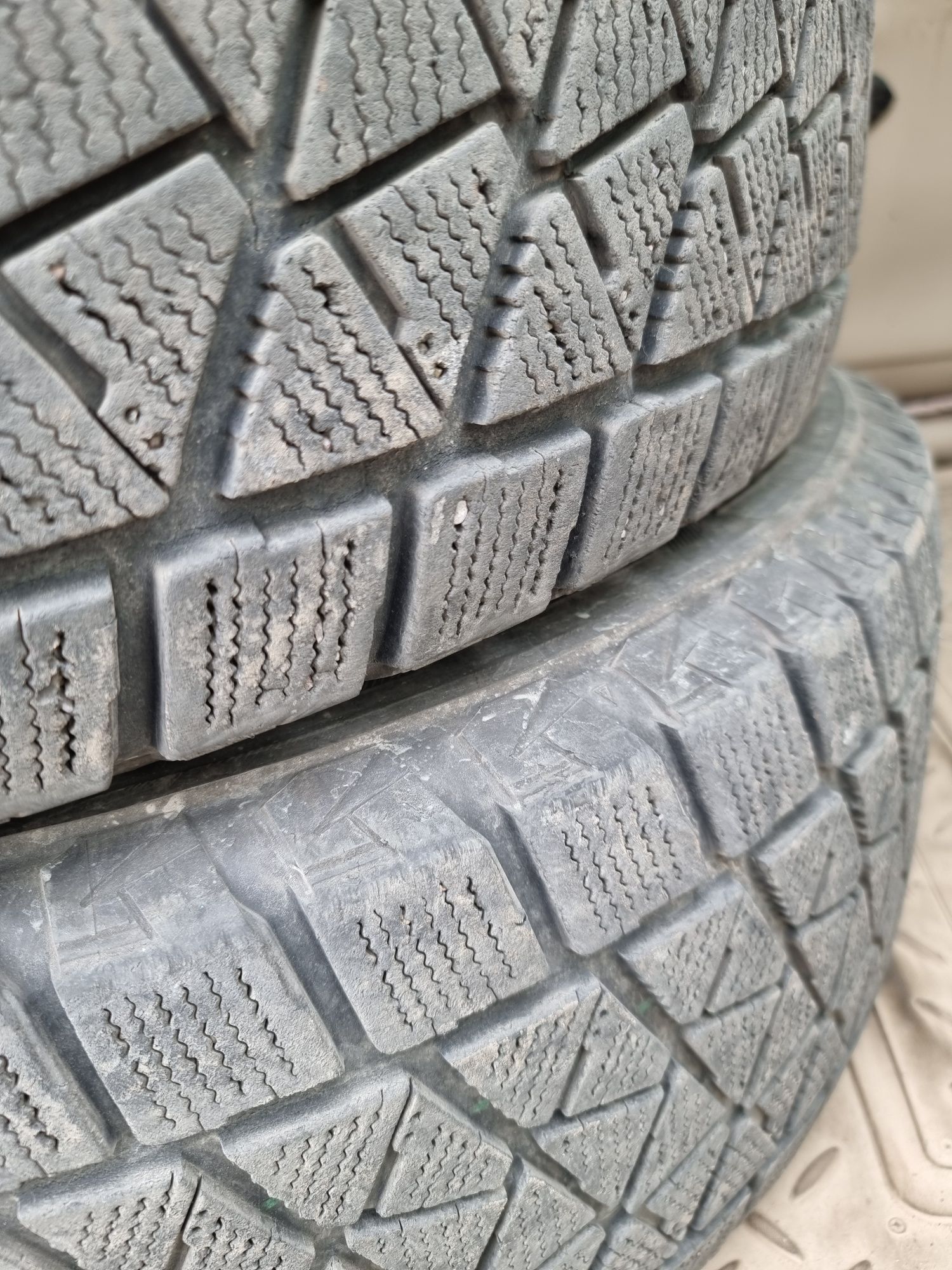 Шины Bridgestone DMV2