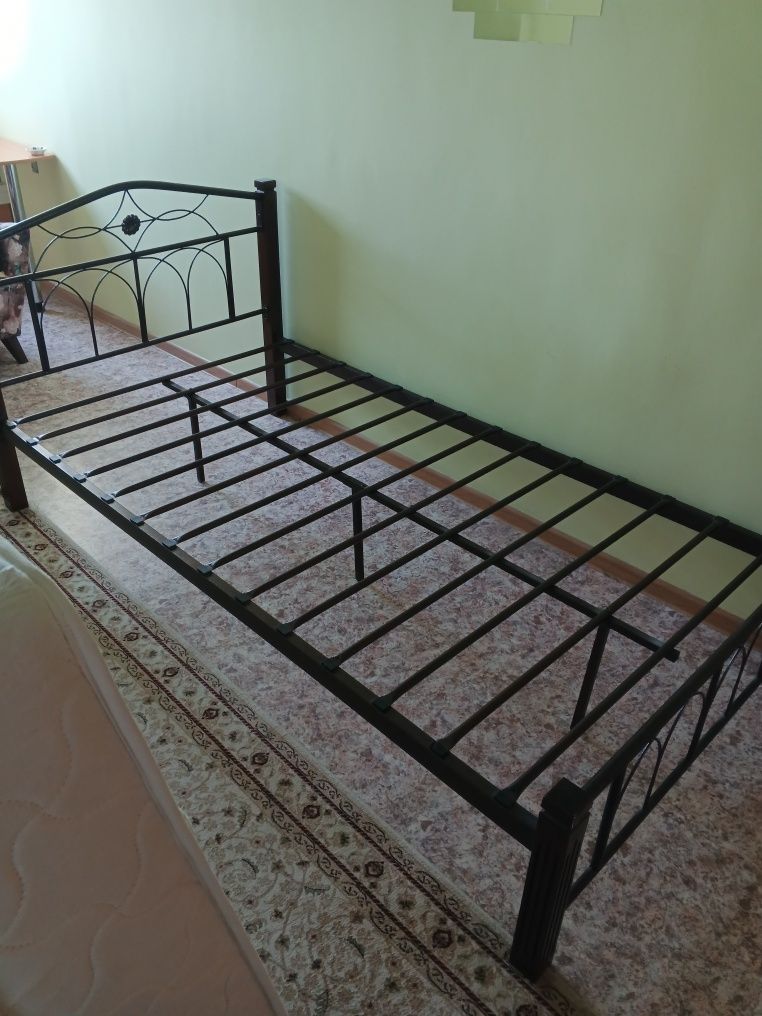 Кровать кованая 110*200,с ортопедическим матрасом