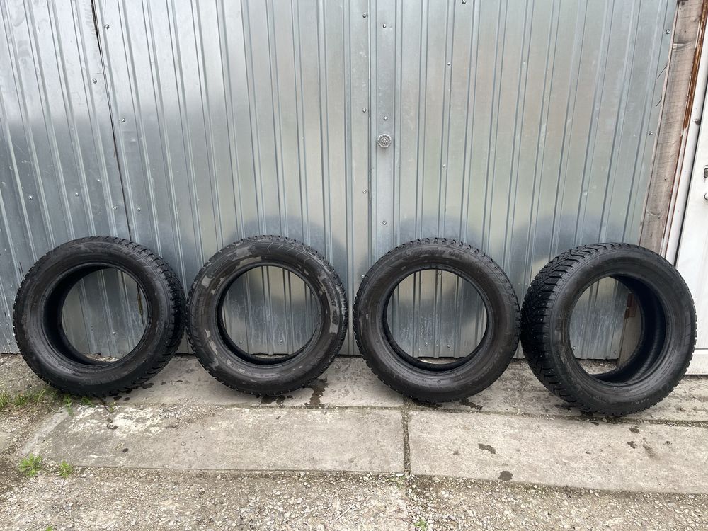 Зимние шины 225/60 R17