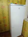 Холодильник INDESIT