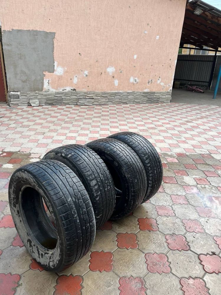 Продаются  шины
