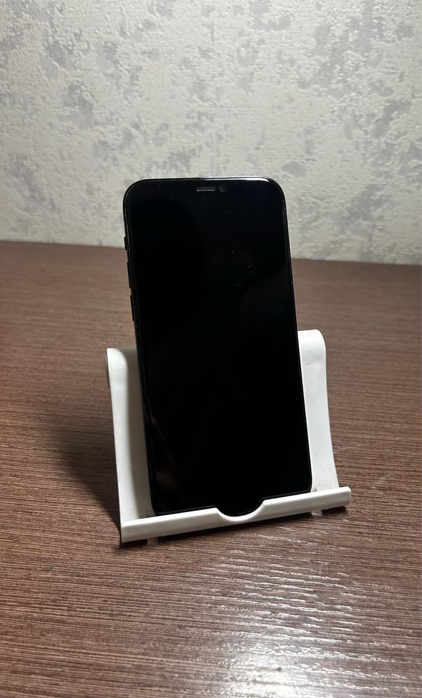 Срочно продам iphone 12 pro 128