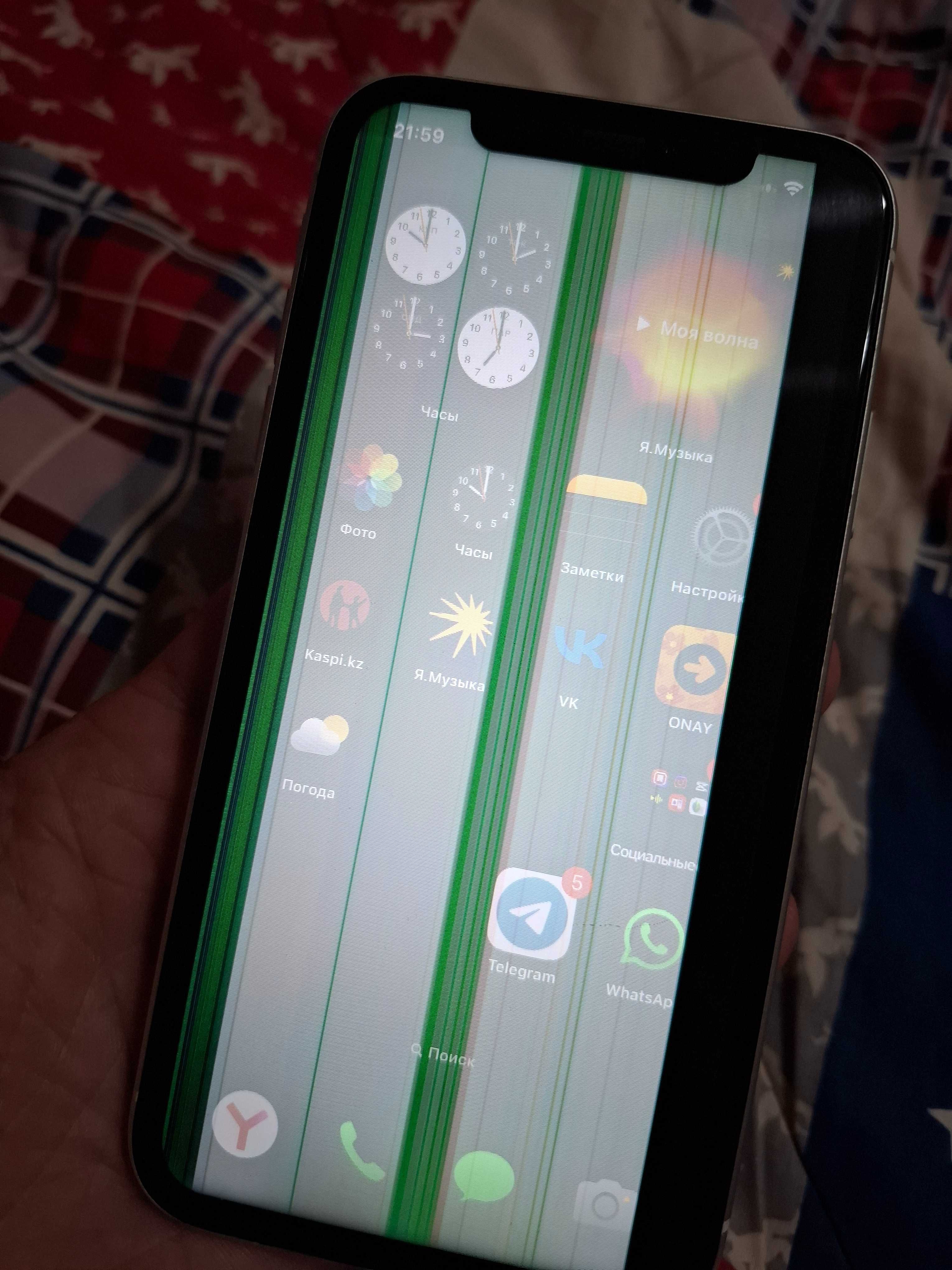 Iphone 10r в жефектом экрана