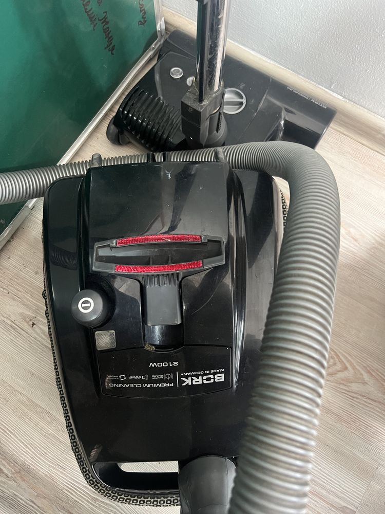 Пылесос BORK V703