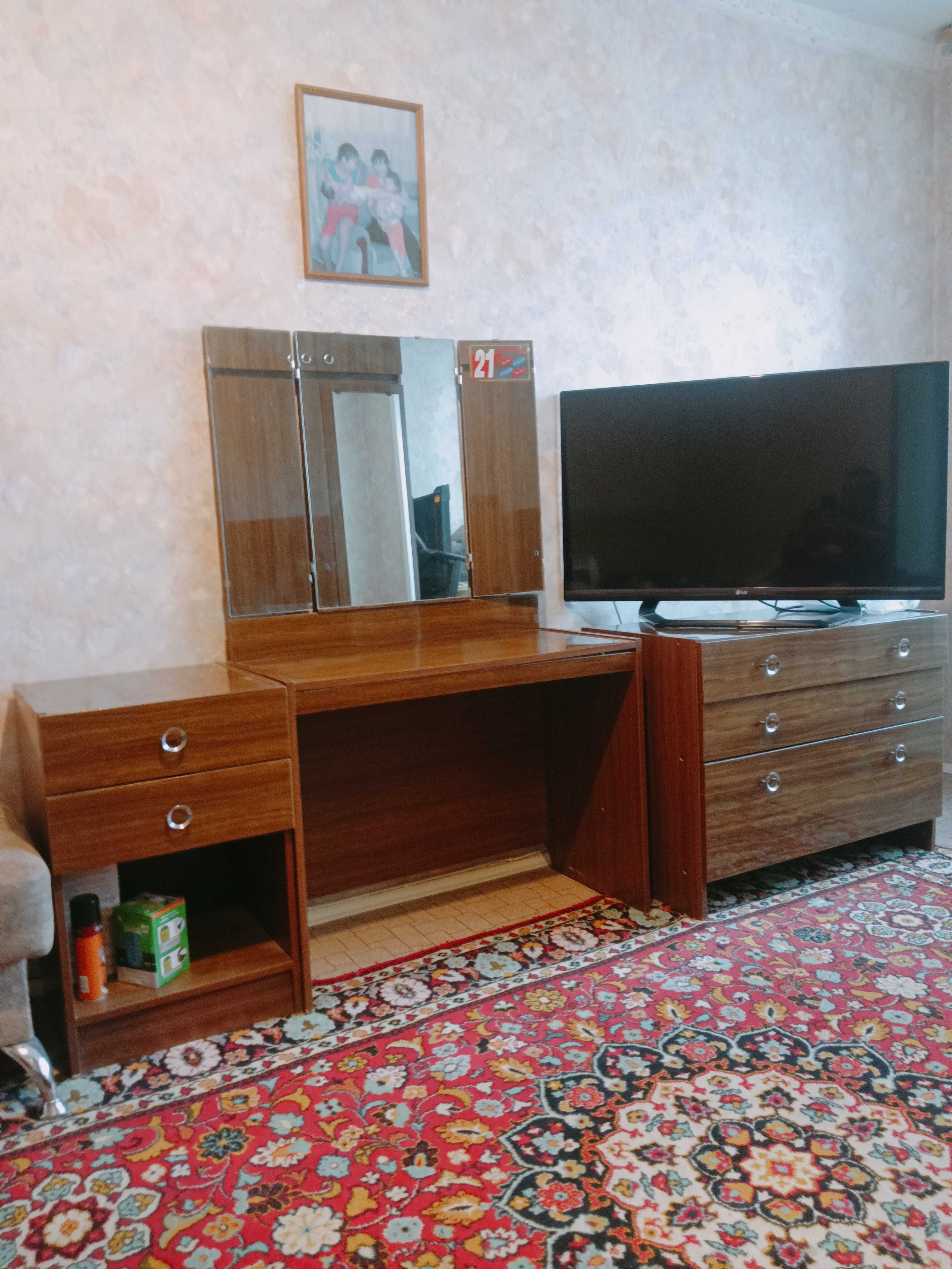 Спальный гарнитур