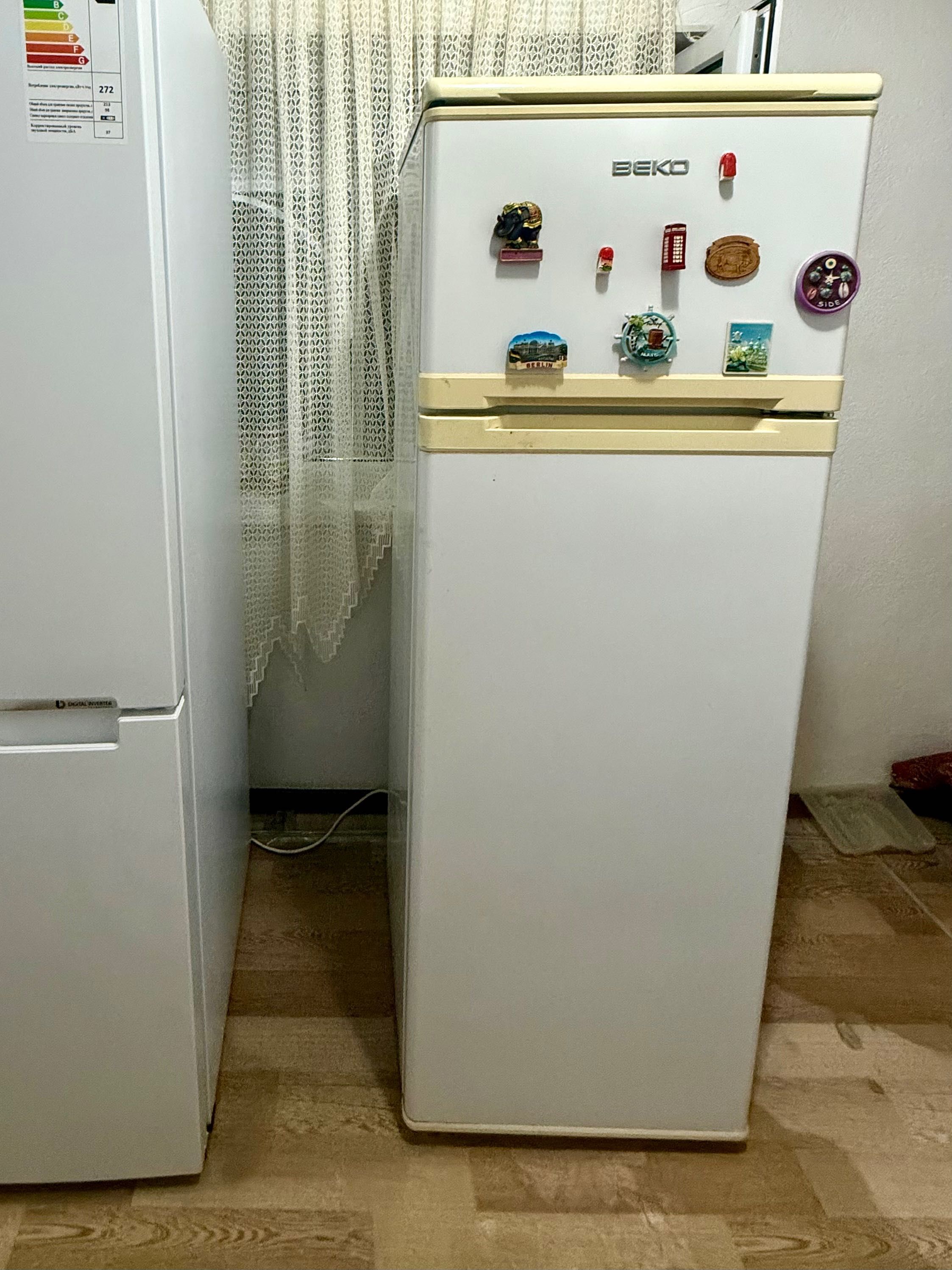 Холодильник BEKO двухкамерный