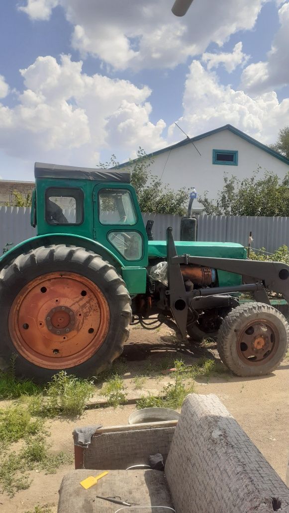 Продам трактор т40