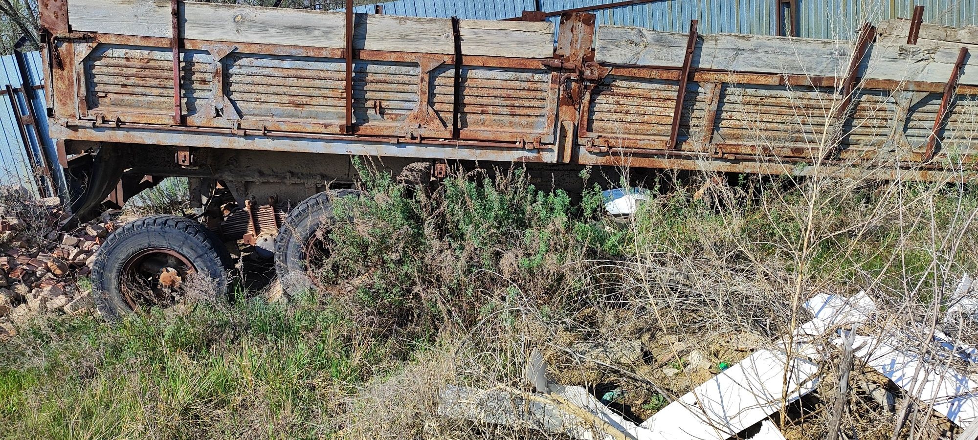Продам самосвальный прицеп