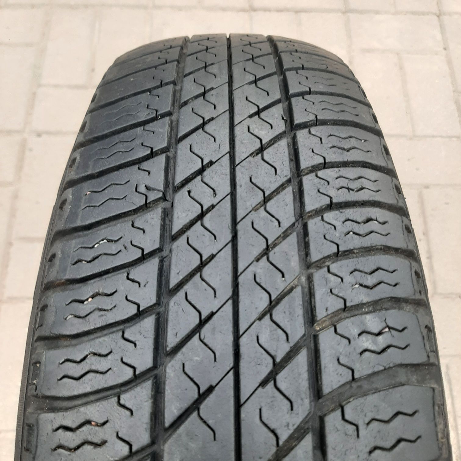 Продам одно колесо 175 80 r14