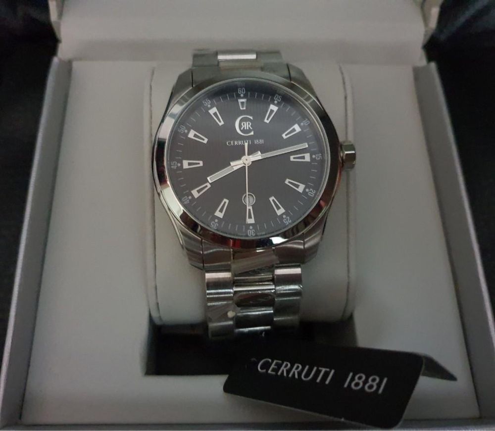 CERRUTI 1881 часы