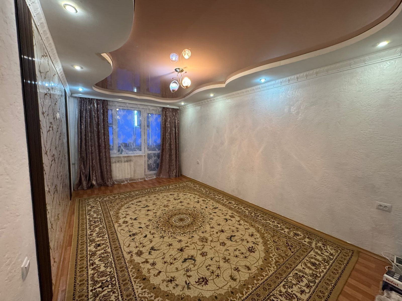 Продаётся 2х комнатная квартира в центре