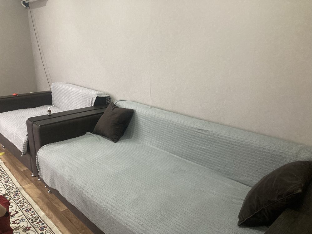Срочно продам диван 3+2