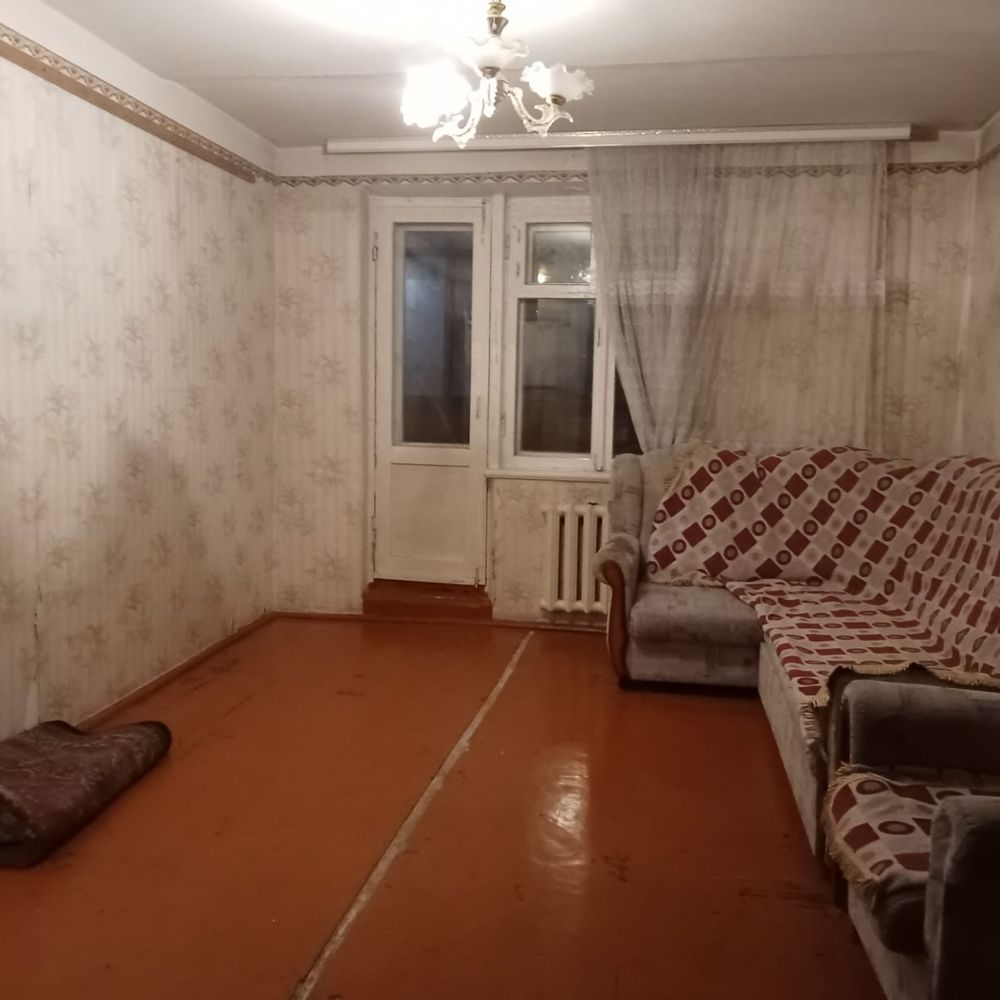 Сдам 1 комнатную квартиру на 15 мкр