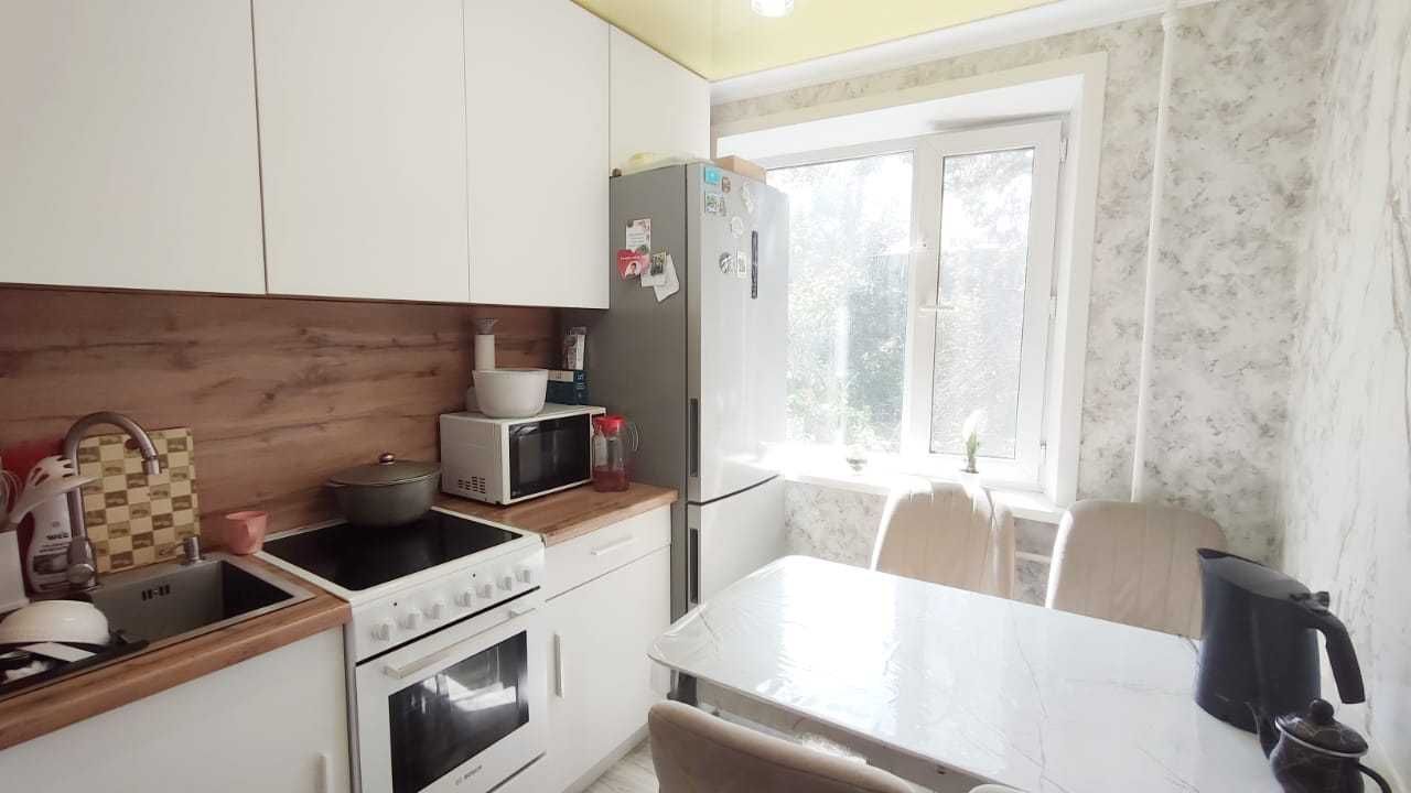 *Продам 3 комн. квартиру. 13 микр-н. Помощь в ипотеке. ТОРГ