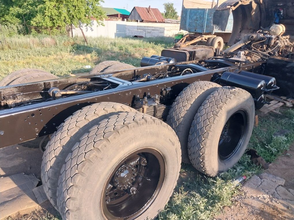 Продам шины на камаз р9р10р11