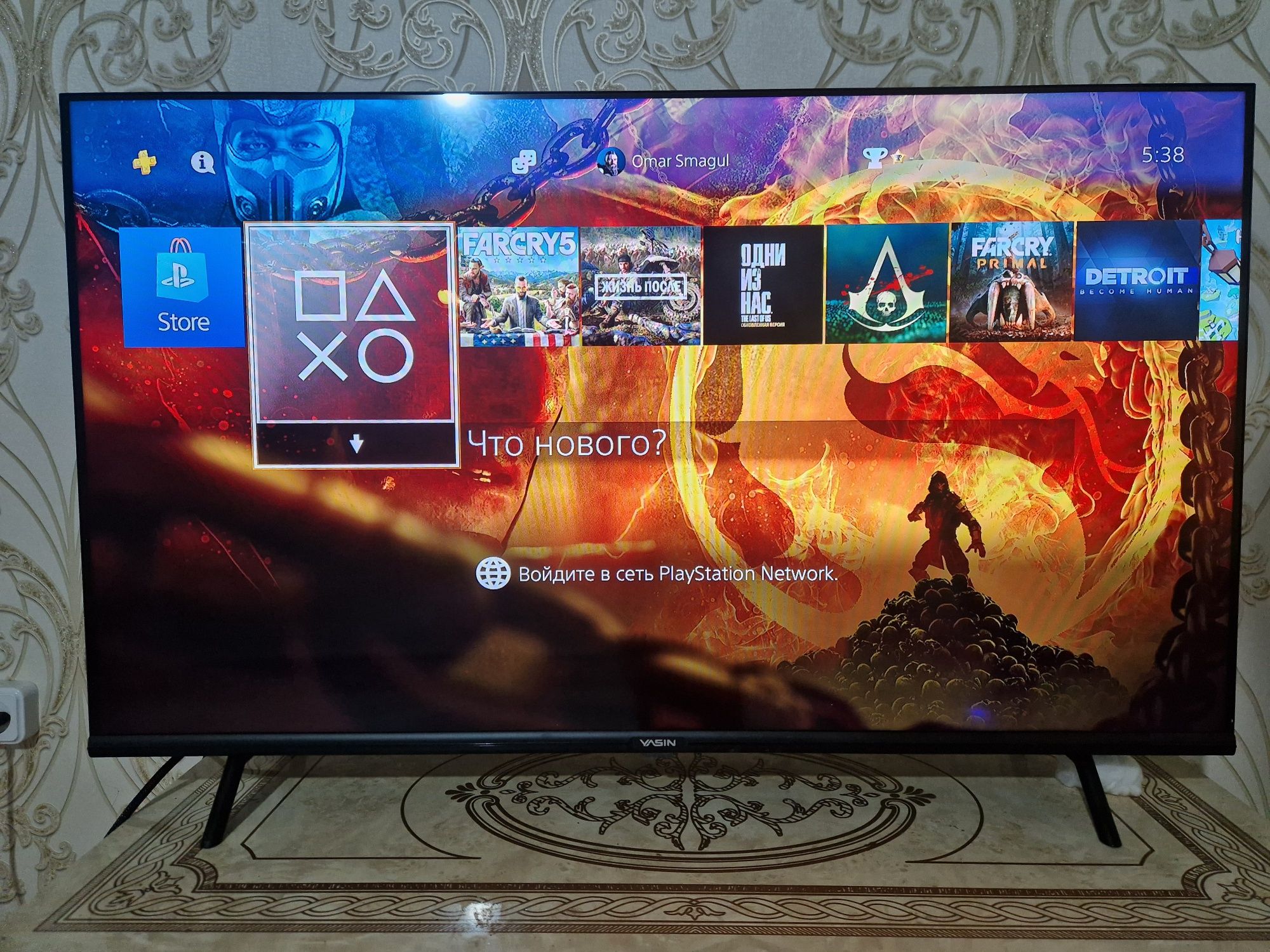 Playstation 4 Pro 1TB +2 джостика