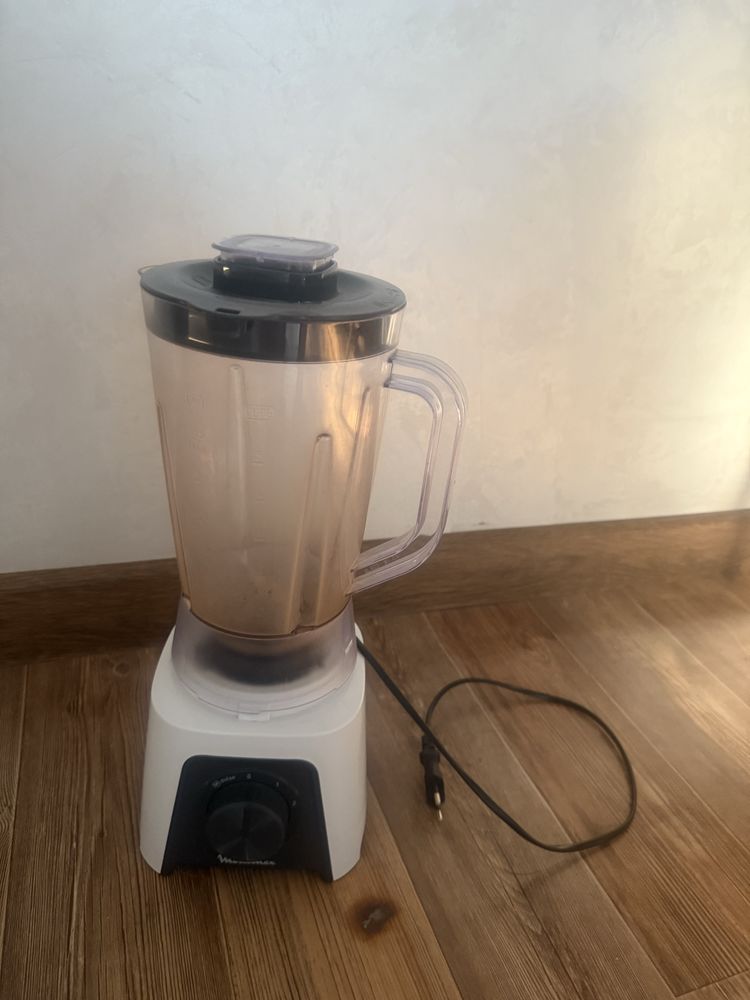 Продам блендер Moulinex