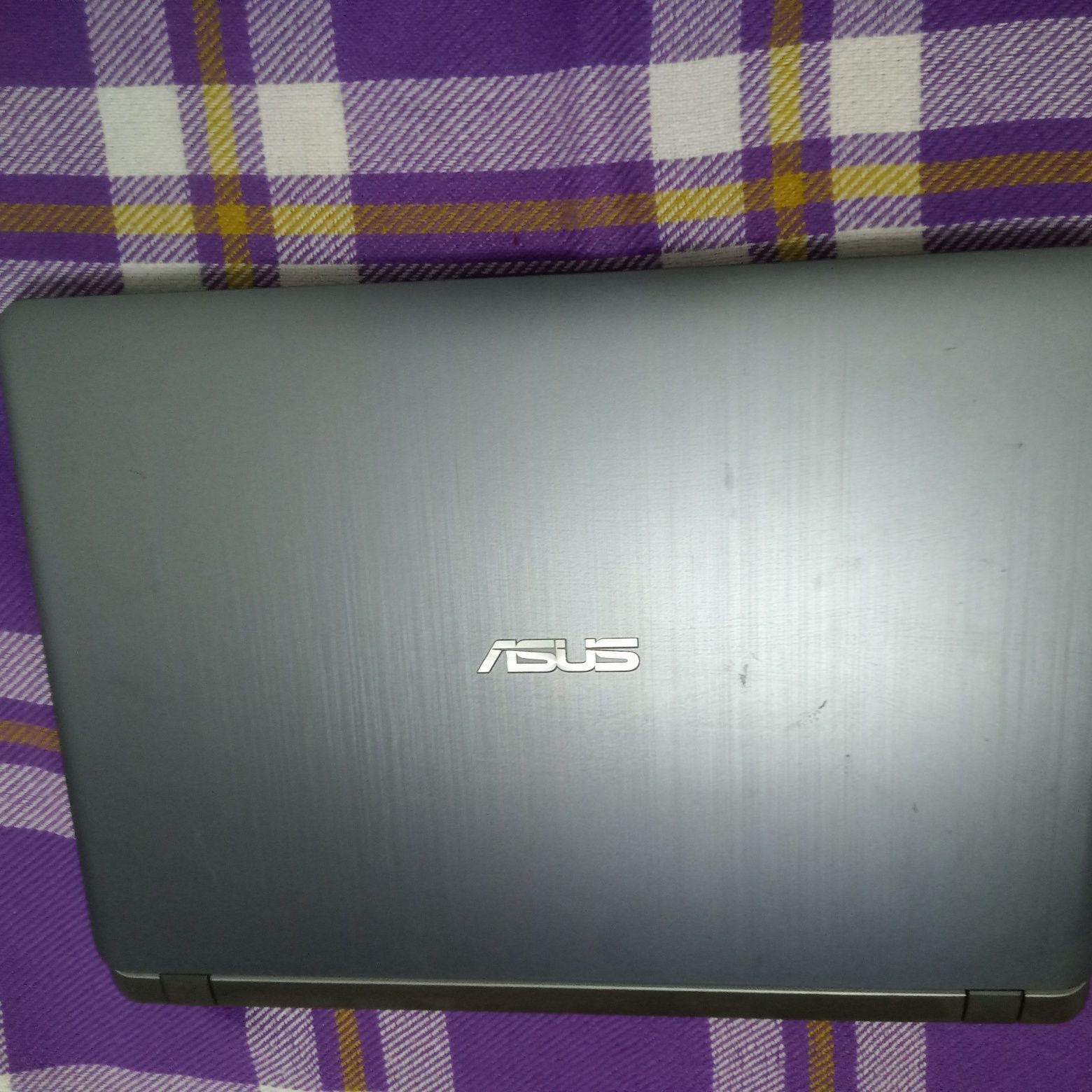 Ноутбук ASUS Windows 10